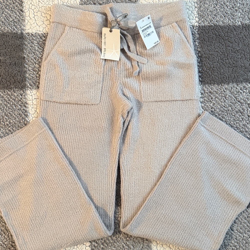 NWT Barefoot Dreams Cozy Chic Lite knit sweatpants